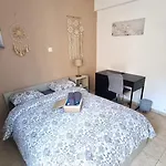 Apartment 2 Cozy Apts, Fast Internet, 5 Min Walk To Beach!