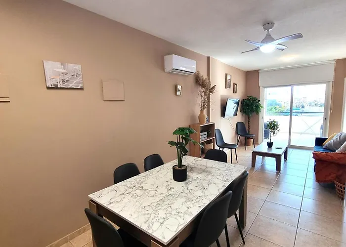 Apartament 2 Cozy Apts, Fast Internet, 5 Min Walk To Beach!