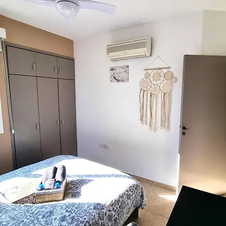 Apartmán 2 Cozy Apts, Fast Internet, 5 Min Walk To Beach!